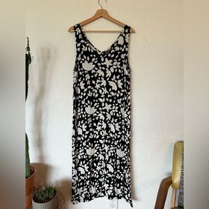 Black & White floral midi dress, size UK 14 - Mister Zimi